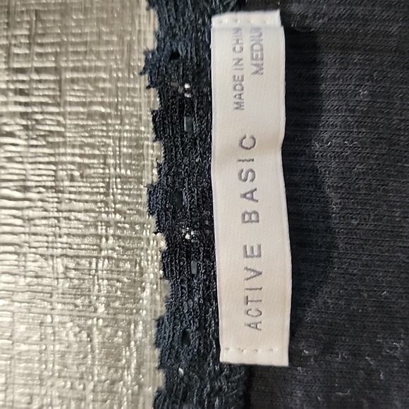 🌹 Active Basic Ribbed Knit Tee 🌹 - Picture 2 of 4